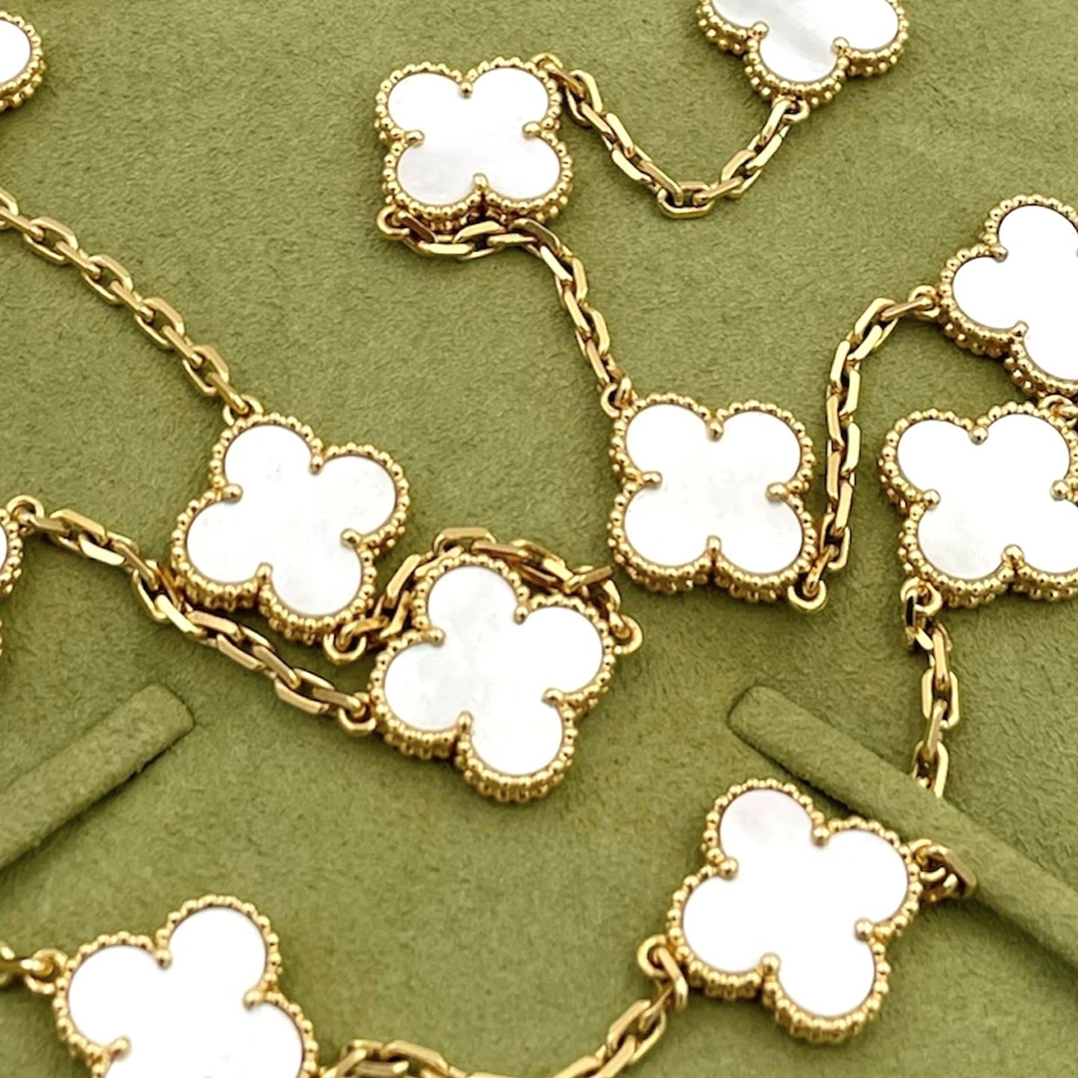 Van Cleef & Arpels - Vintage Alhambra